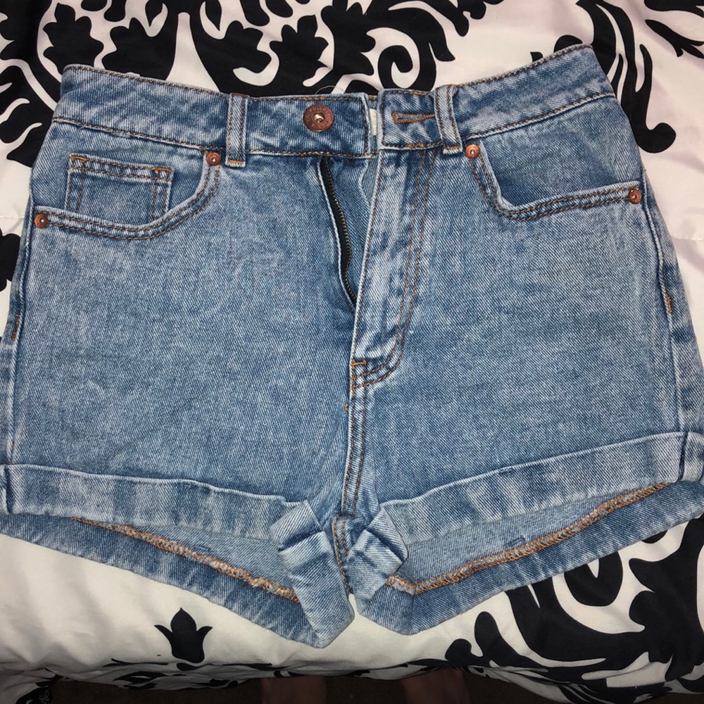 Mom jean High waisted shorts!